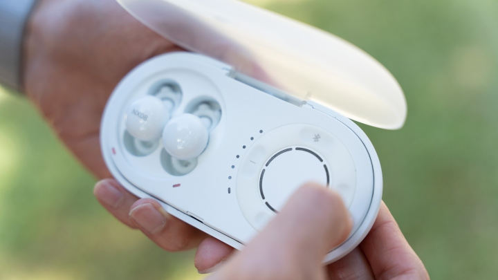 The neurostimulation device developed by Neuropix, designed to deliver electrical stimulation without surgery.